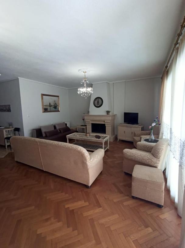 Golden Mirror In Kavala Apartman Kültér fotó